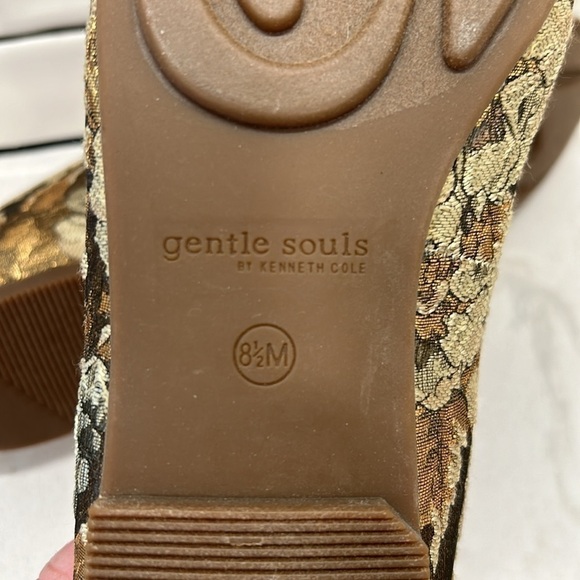 Gentle Souls by Kenneth Cole Eugene Floral Tapestry Retro Flat Loafers Size 8.5 - Picture 10 of 16